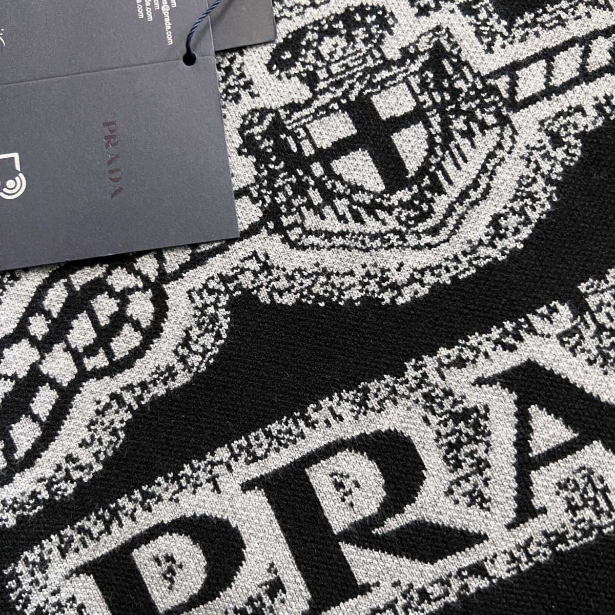 Men's and women's loose knit sweater 1024110602