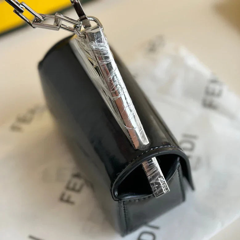 FD New First Nano Small Square Bag 1025062005