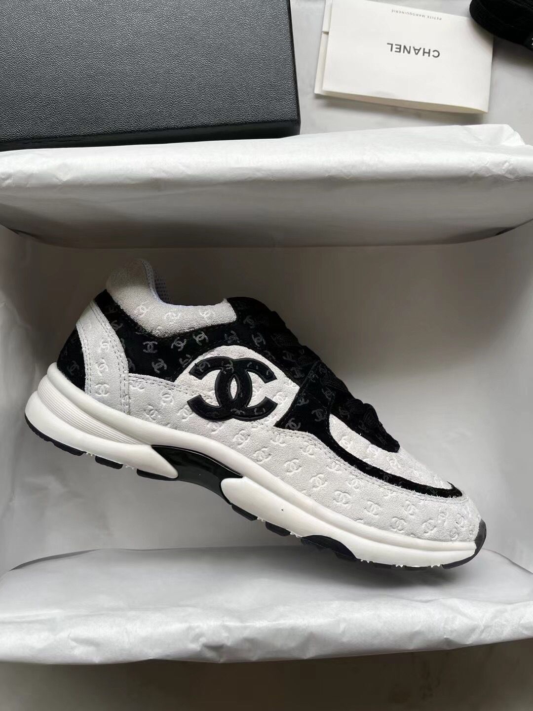 Black And White Panda Embossed Sneakers 0123121301