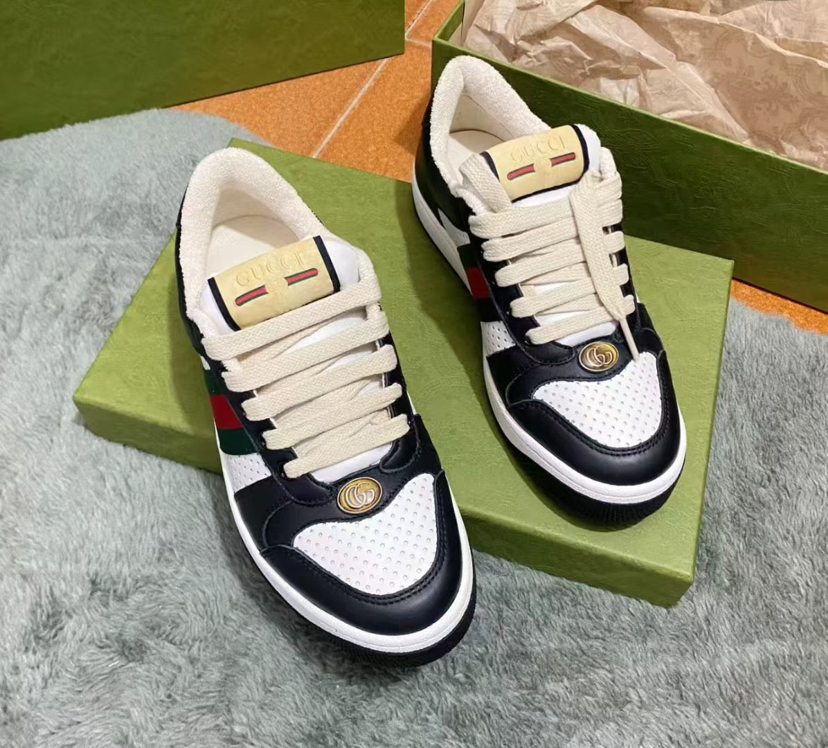 Classic Sneakers 25090302