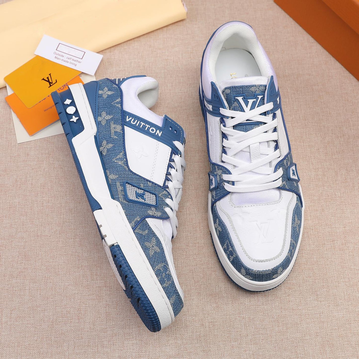 Men's Fashion Luxury Multicolor V Logo Sneakers