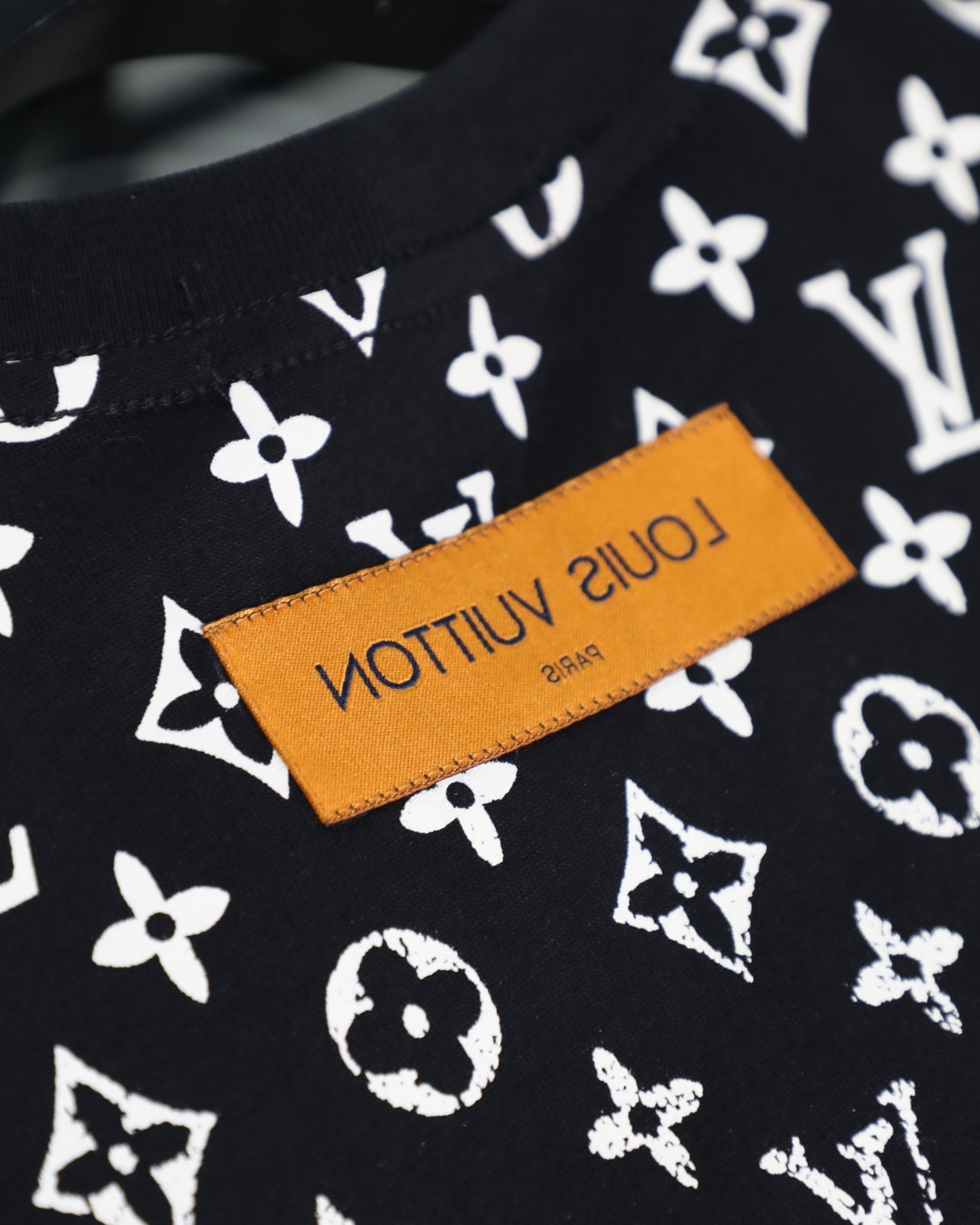 LV Gradient letter print T-shirt 1825060601