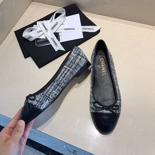 Classic comfortable flats 1824032302