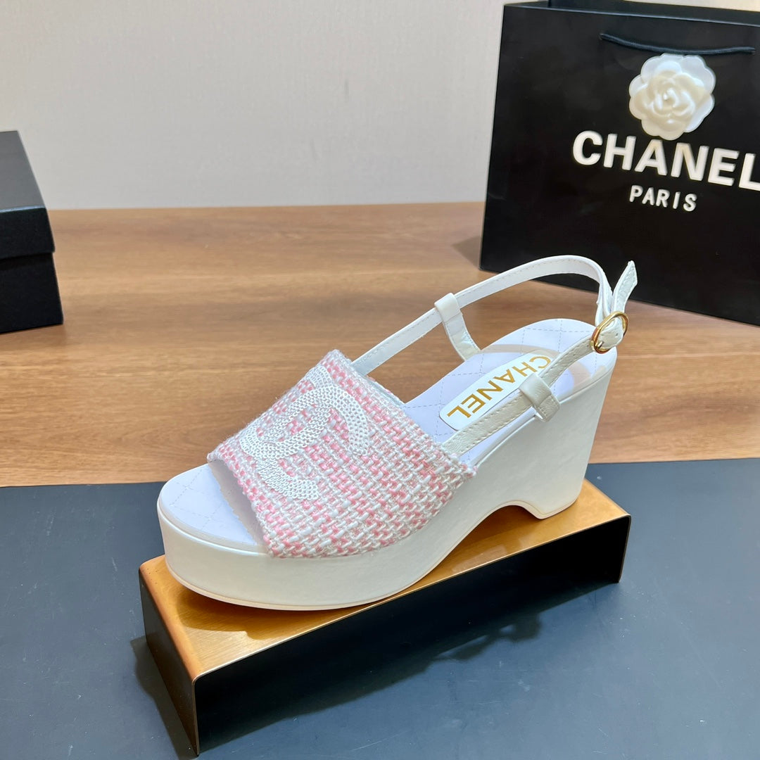 CNL thick-soled colorblock high-heeled sandals 0724042702