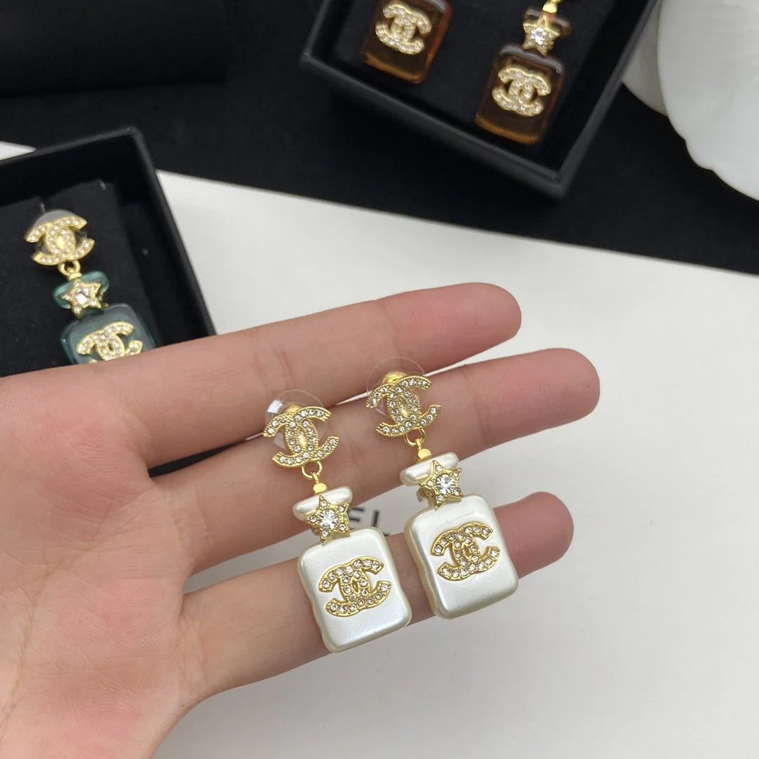 New Enamel Earrings With Heart-shaped Earrings 1024010312