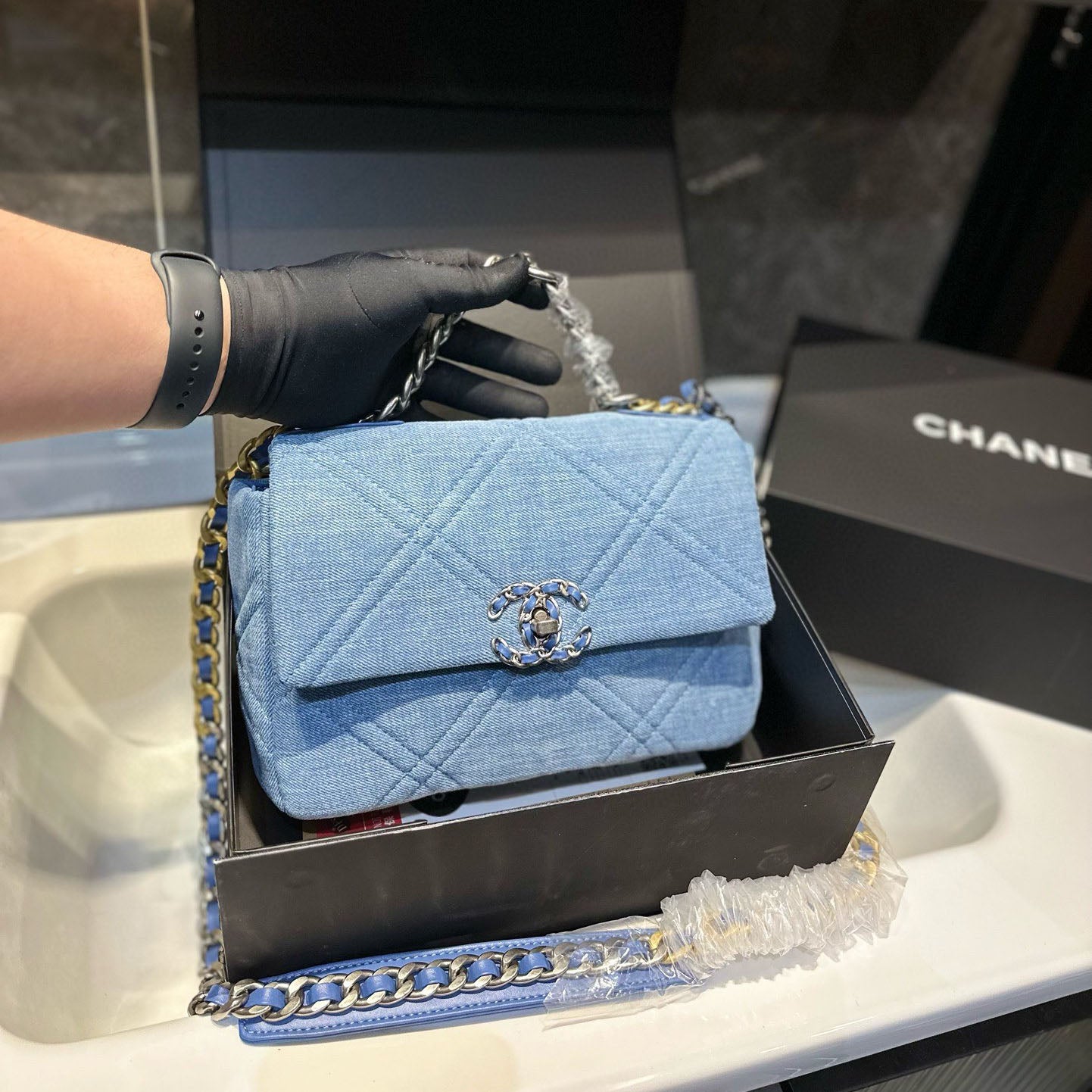 CHL 24 Spring Show Shoulder Bag XC24100303