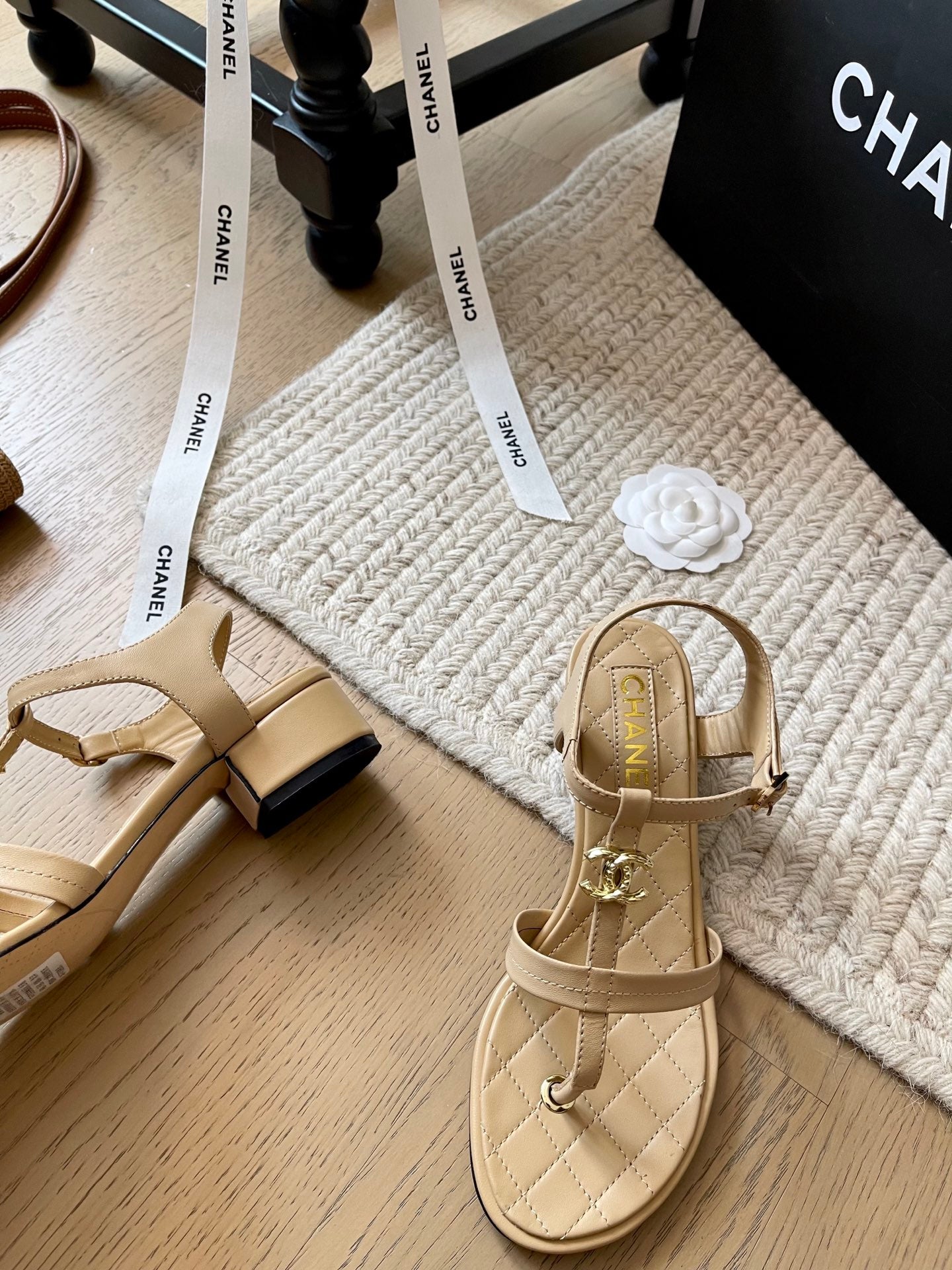 CLN Leather chunky heel sandals 1825051202