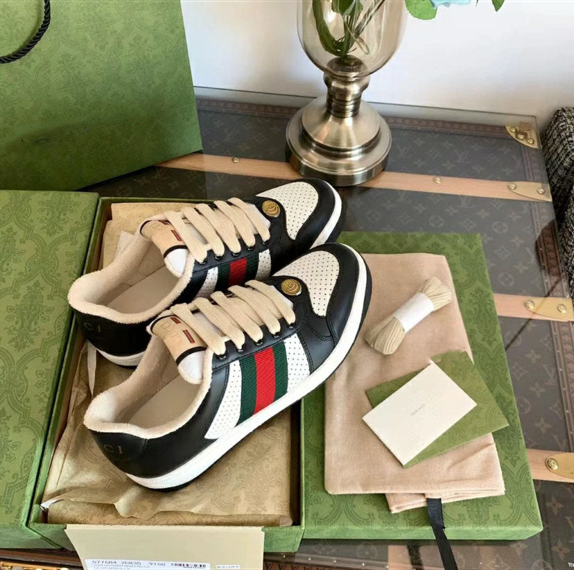 Classic Sneakers 25090302