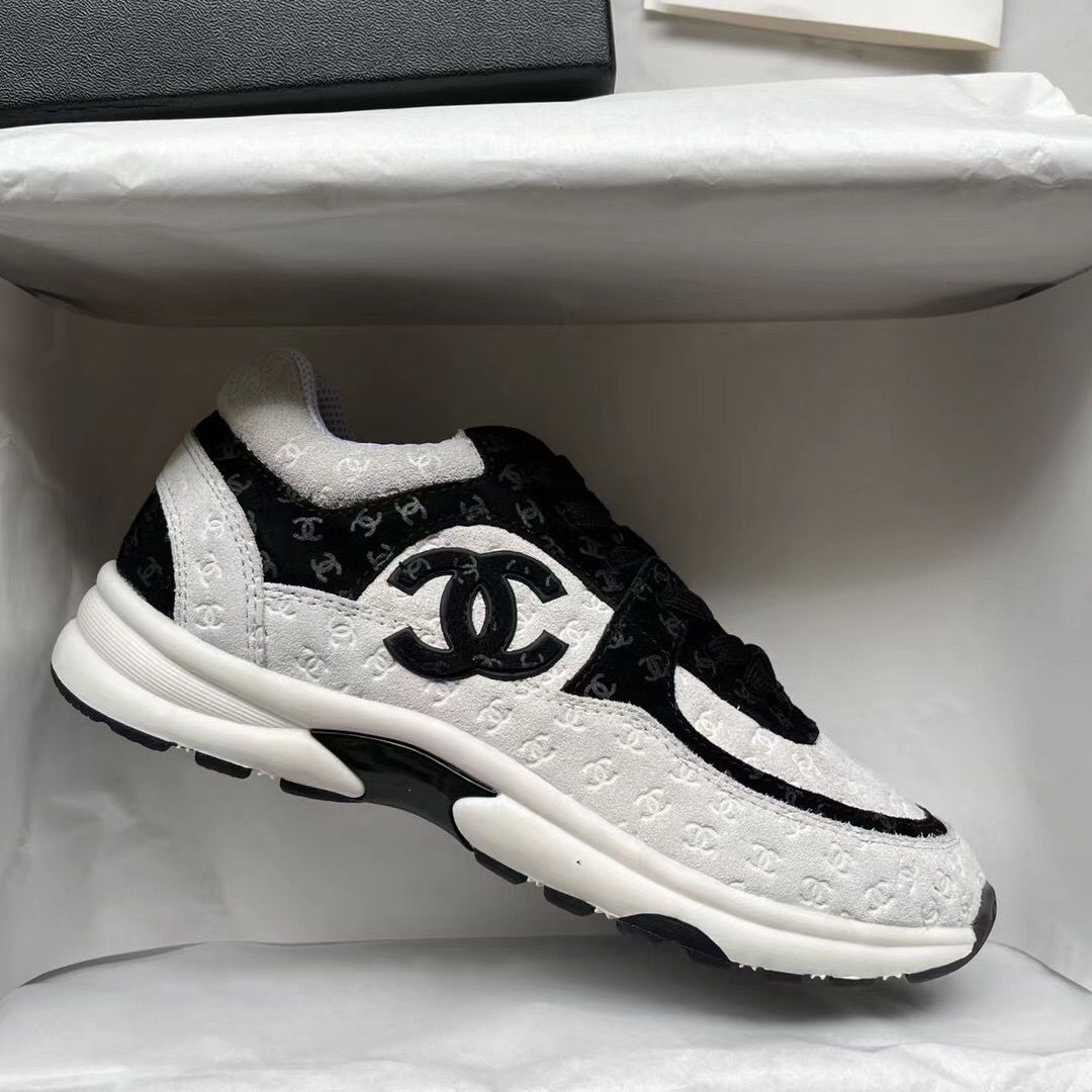 Black And White Panda Embossed Sneakers 0123121301