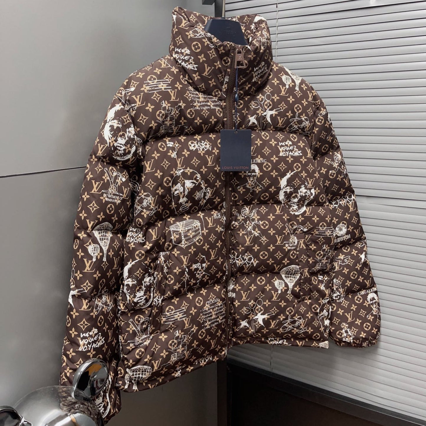 LV Graffiti down cotton jacket 1824093004