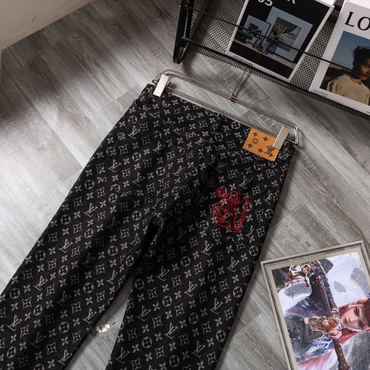 LV Little Red Man embroidered jeans 1825051401