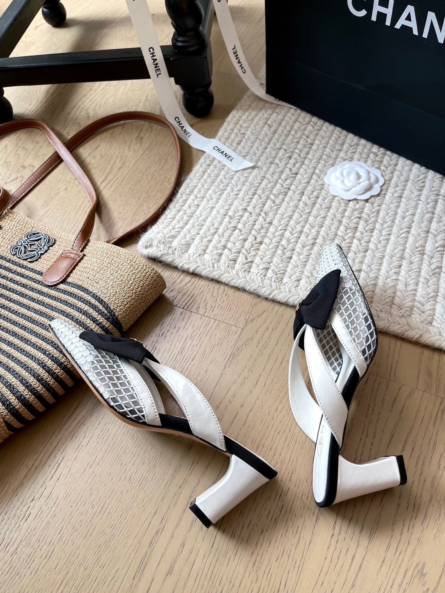 CNL Bow and pearl buckle sandal 1825042901