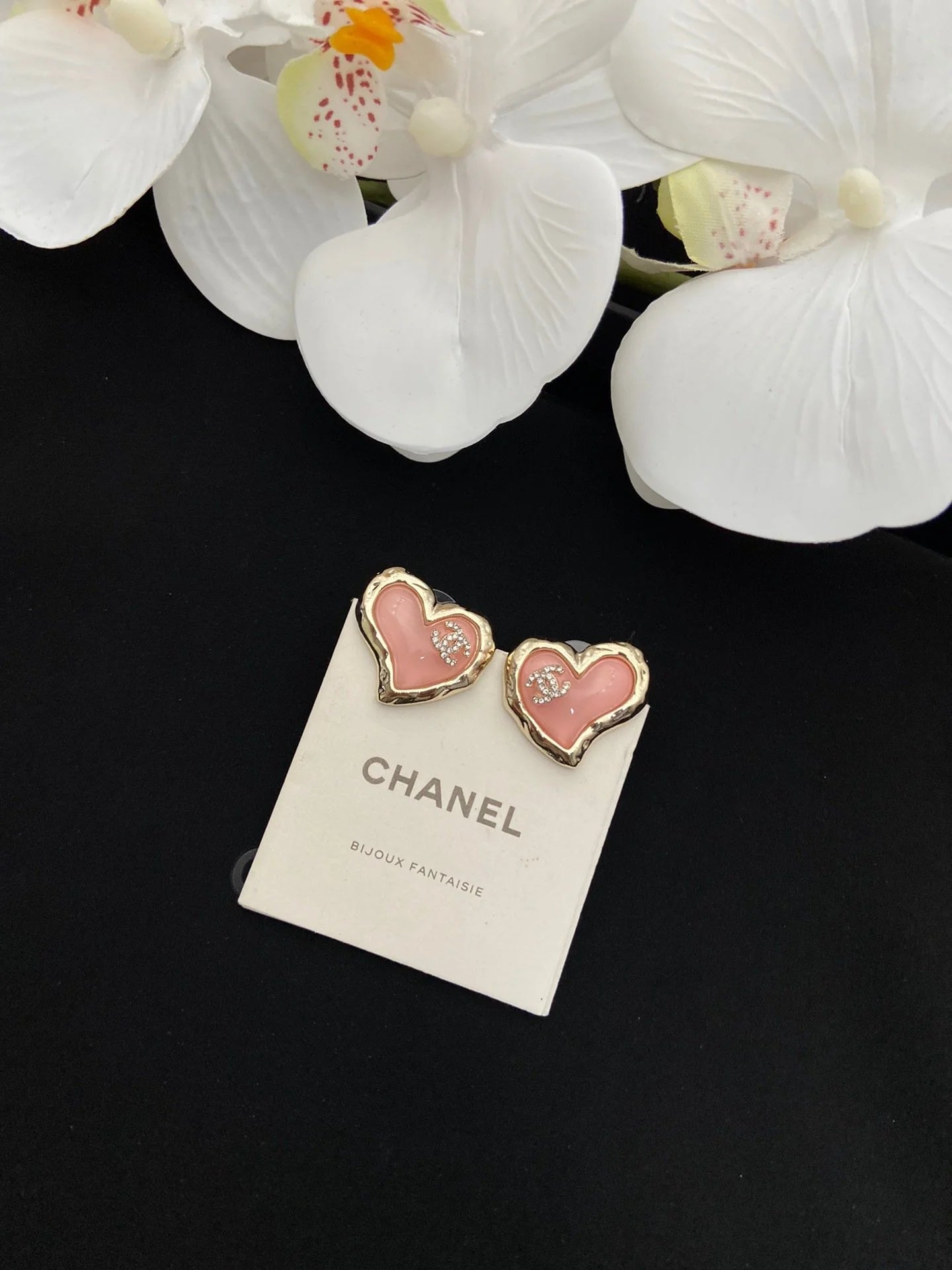 New Enamel Earrings With Heart-shaped Earrings 1024010312
