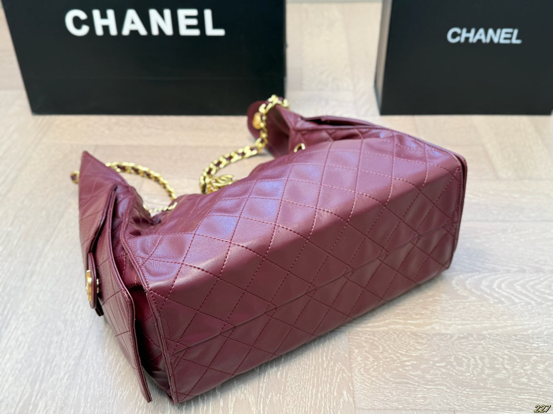 CH Bucket Bag 34*27 1825022101