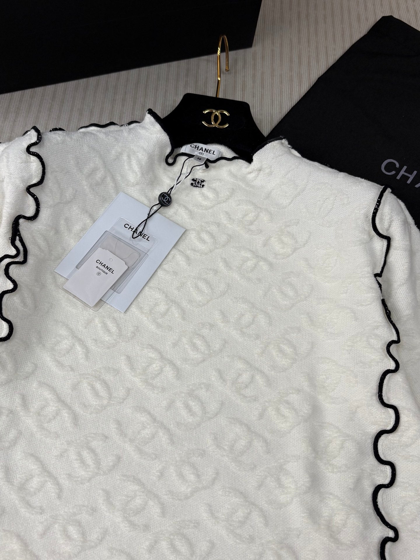 CNL Knitted short T-shirt 1825041801