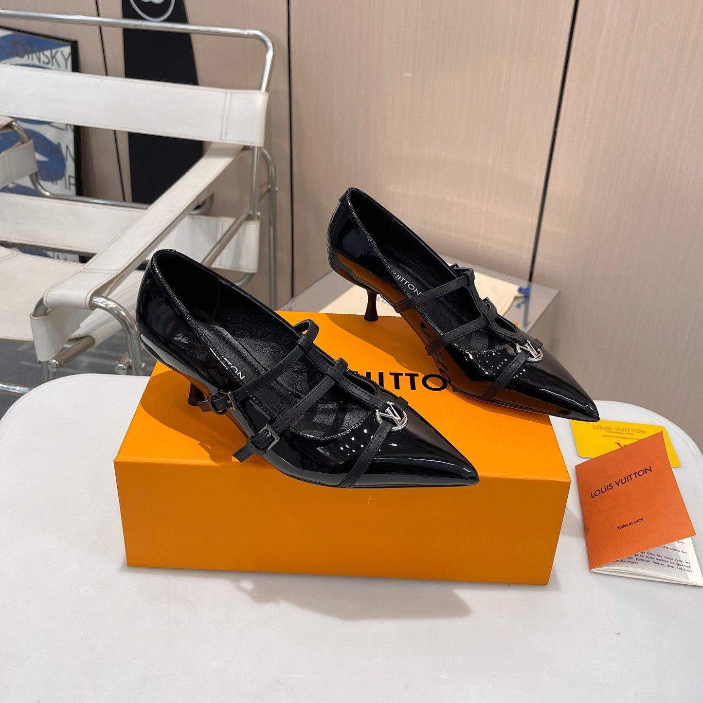 LV Pointed Pumps 1824120906