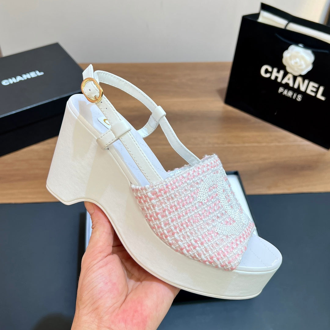 CNL thick-soled colorblock high-heeled sandals 0724042702