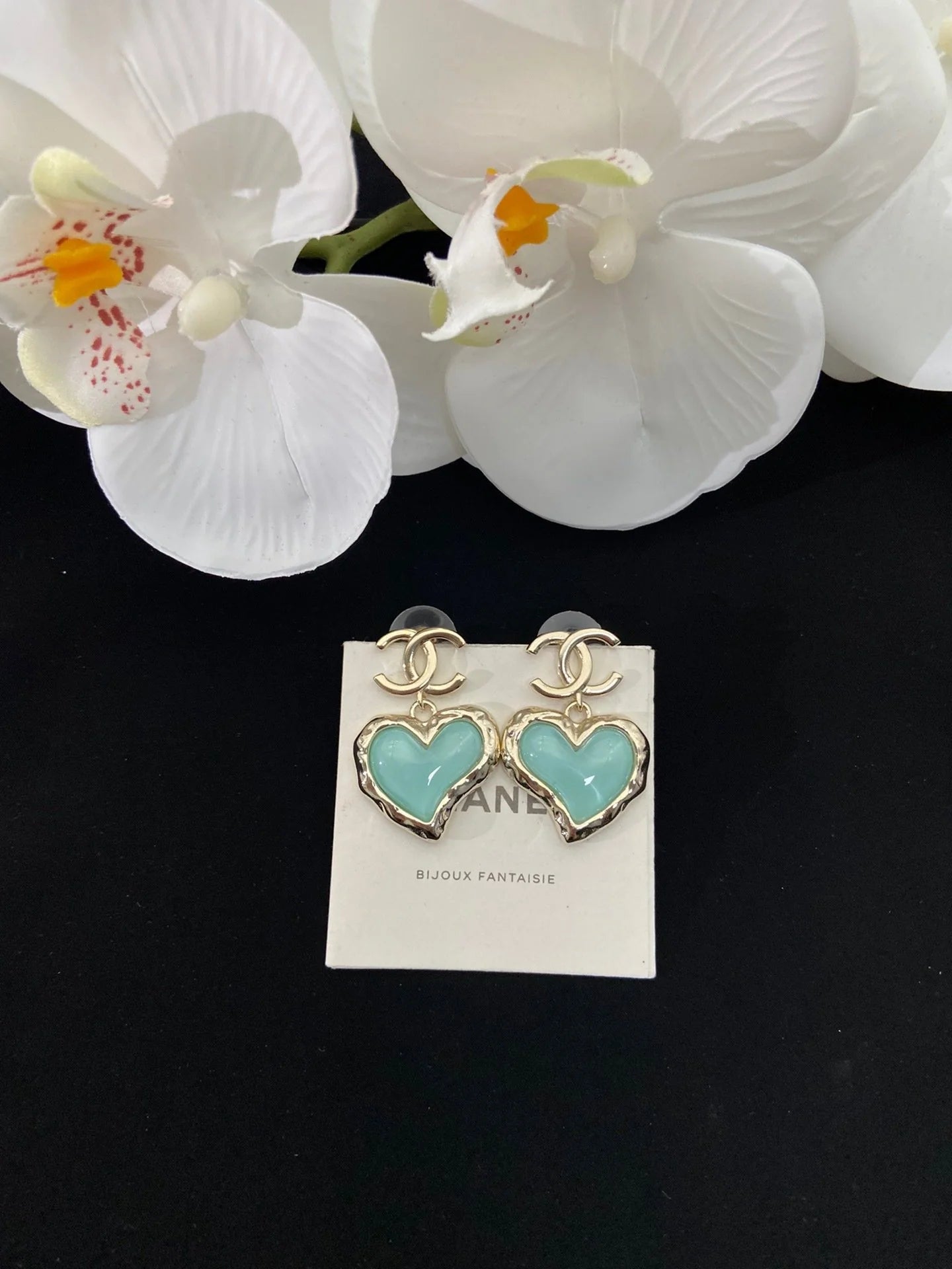 New Enamel Earrings With Heart-shaped Earrings 1024010312
