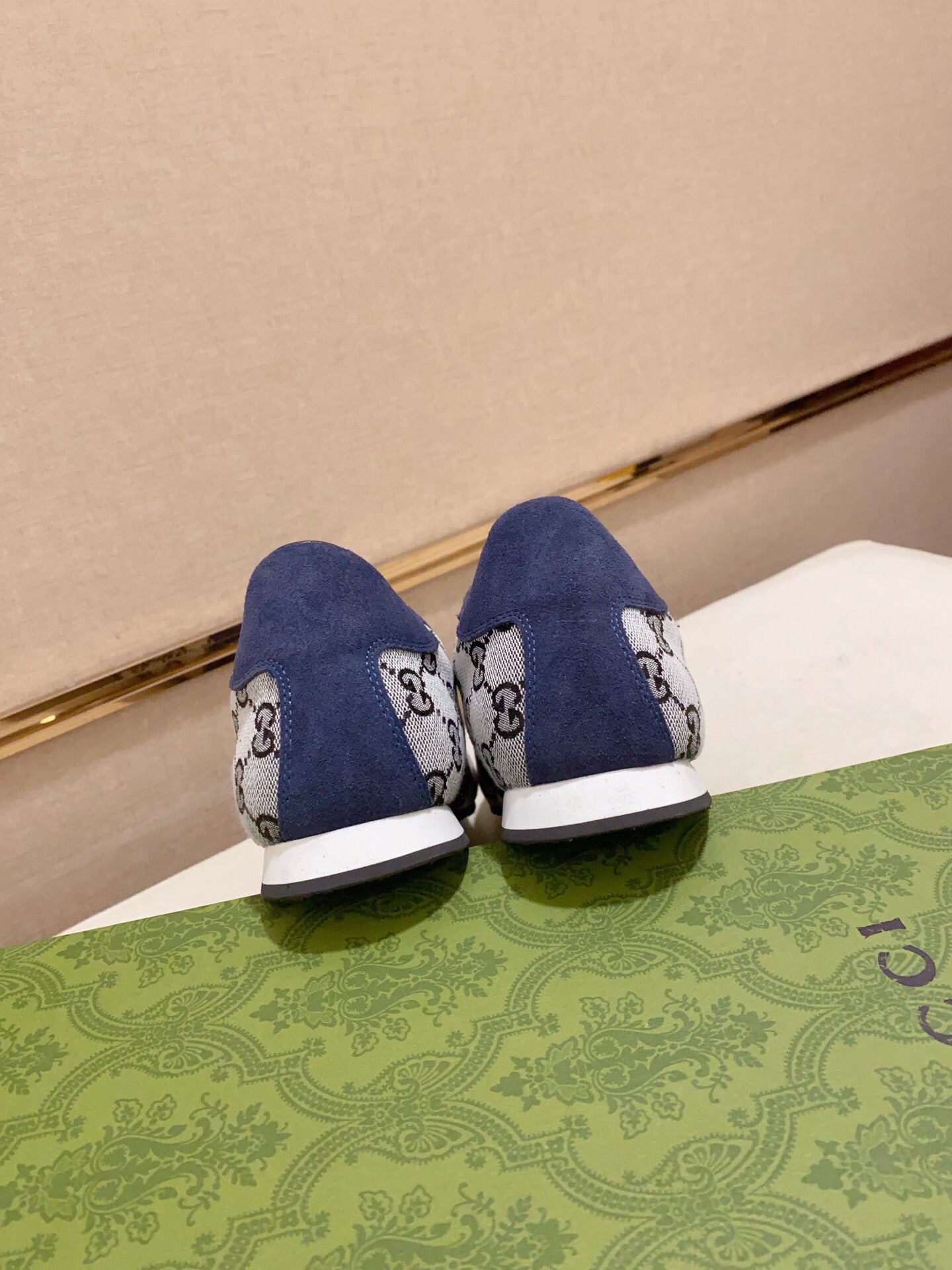 Classic letter presbyopia fashion casual sneakers PD1623071901