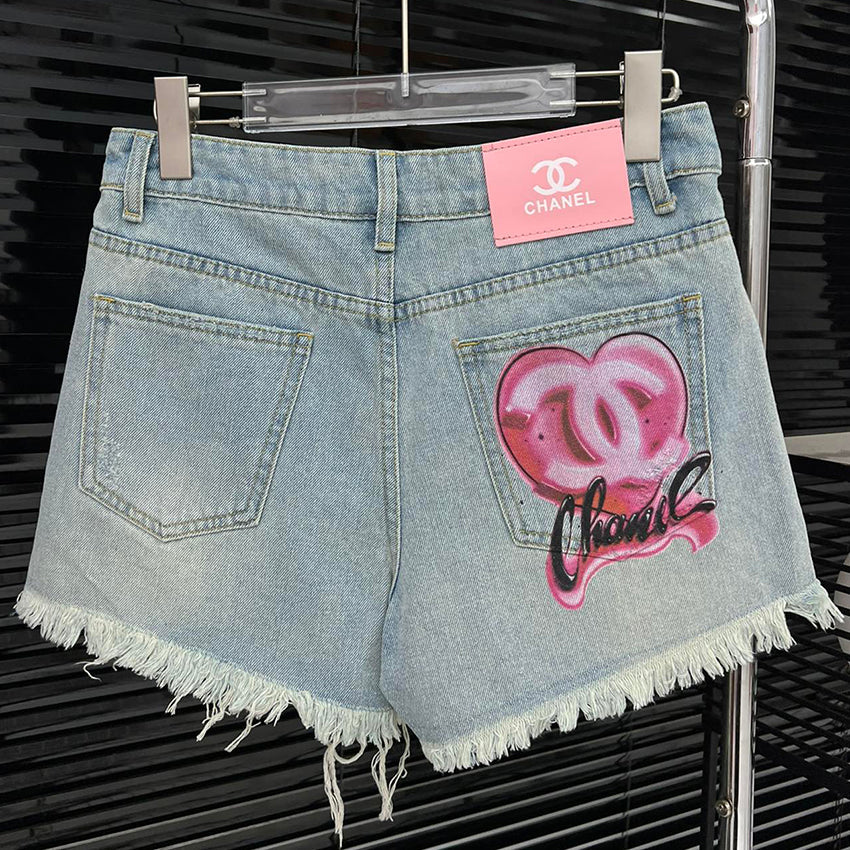 New fashion ripped patchwork printed shorts 1024052801