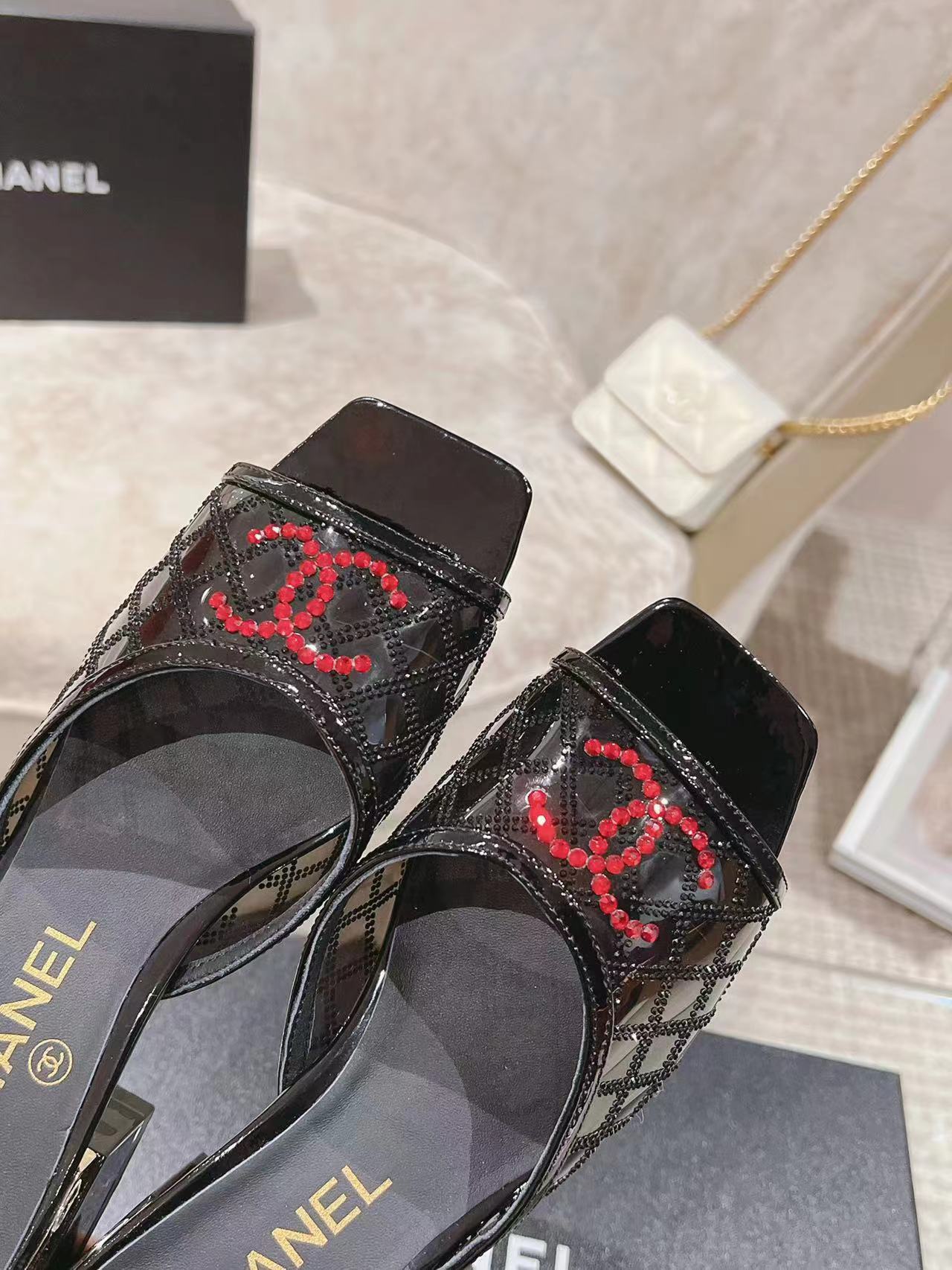 CNL24ss Fashion Low Heel Slippers 0724090508