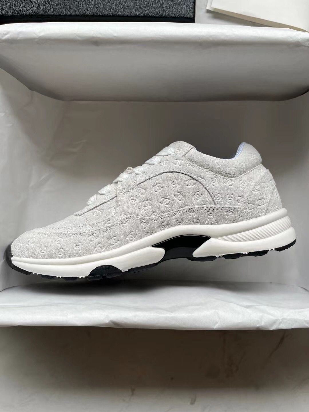 Black And White Panda Embossed Sneakers 0123121301