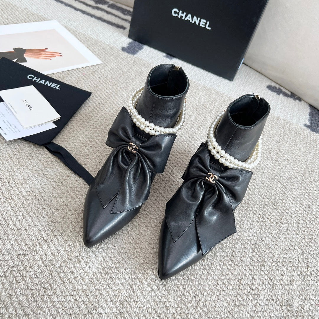 CNL Zip Pearl Booties 0724090506