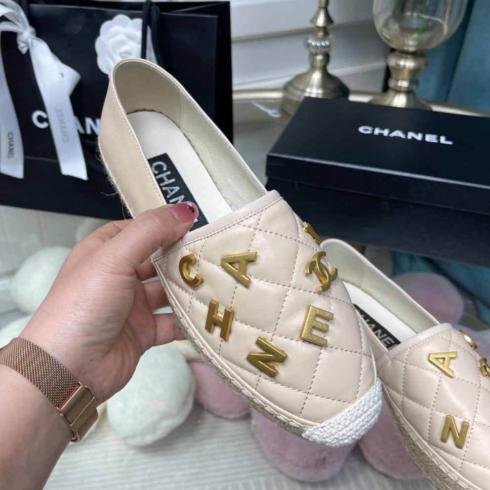 Diamond letter fisherman shoes XC1802382101