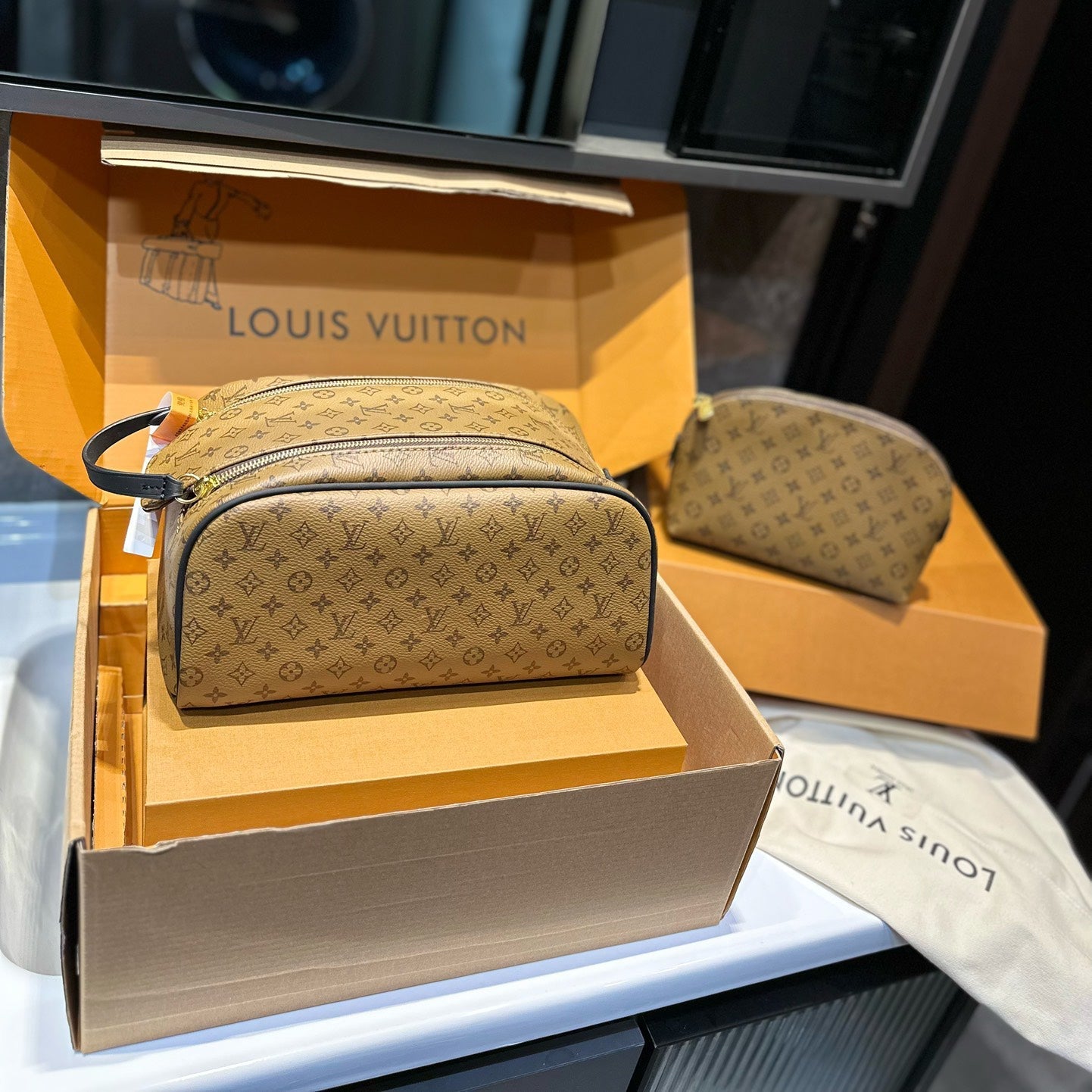 Dopp Kit toiletry bag 1824042606