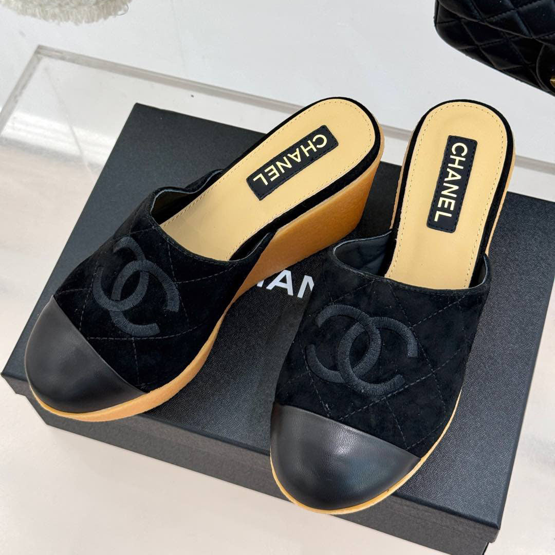 CH Chunky heel platform slippers 1825010703