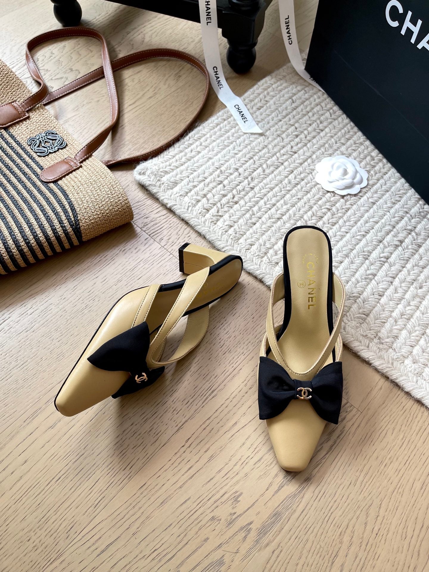 CNL Bow and pearl buckle sandal 1825042901