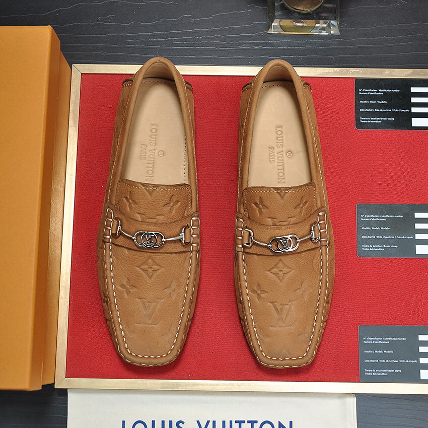 Horsehide Moccasin 1824070304