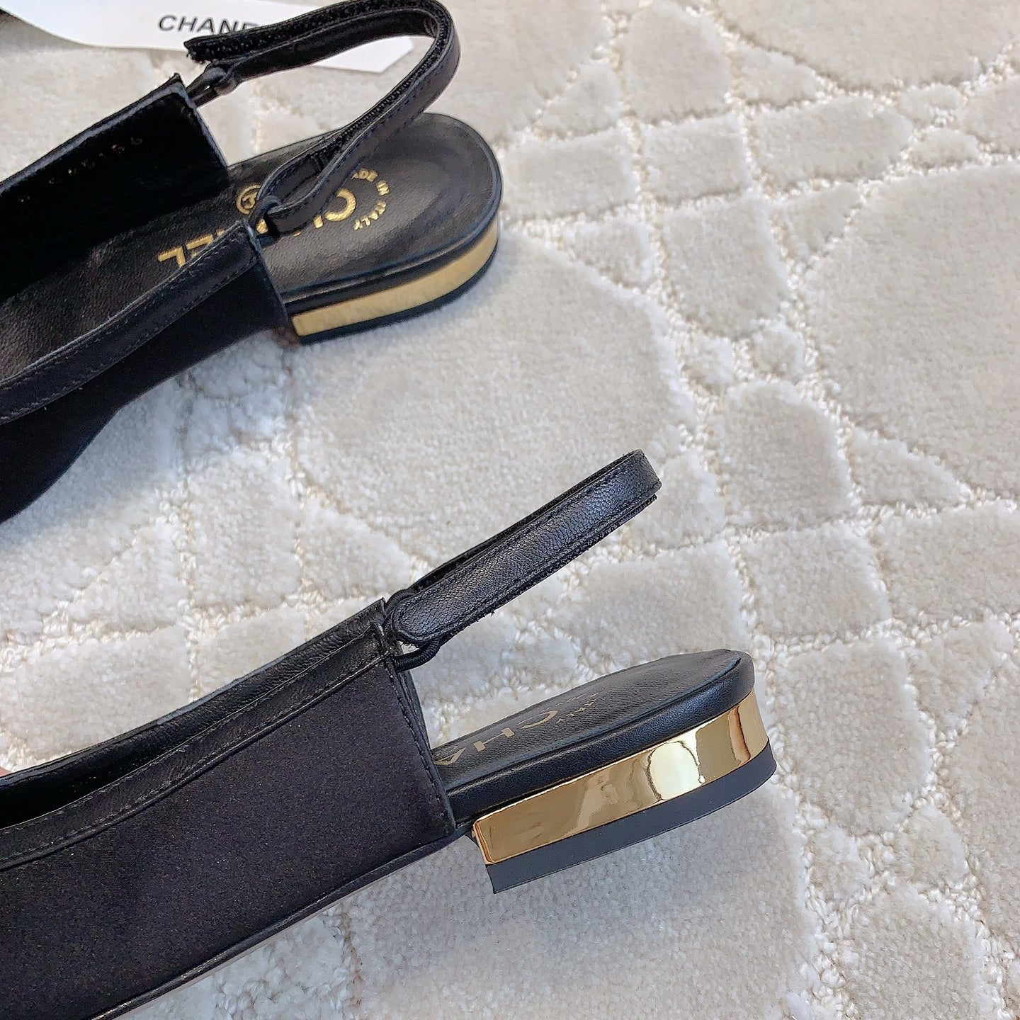 The latest catwalk style bow half package flat sandals 1824041601