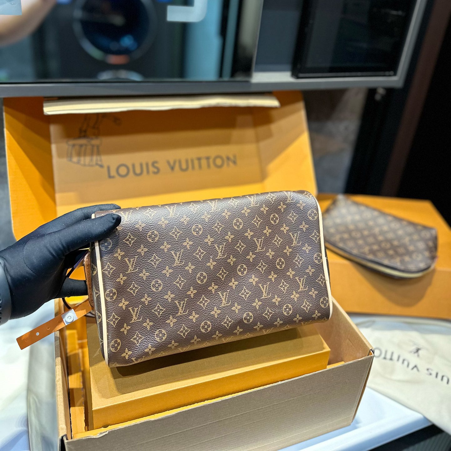 Dopp Kit toiletry bag 1824042606