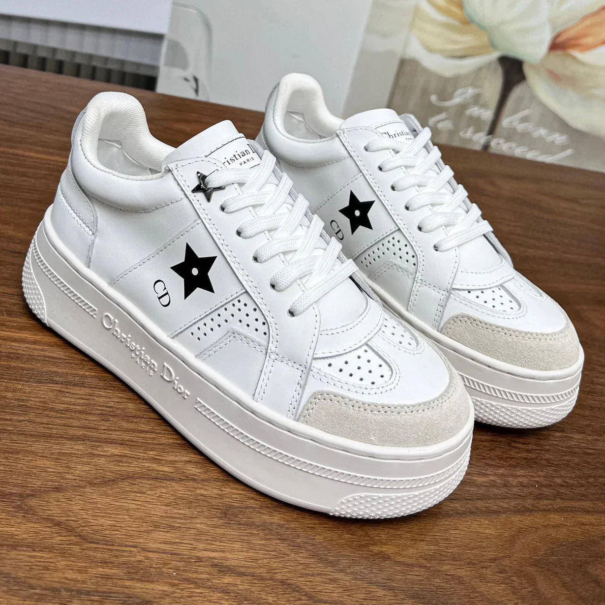 New Thick soled Sports White Shoes 1024103002