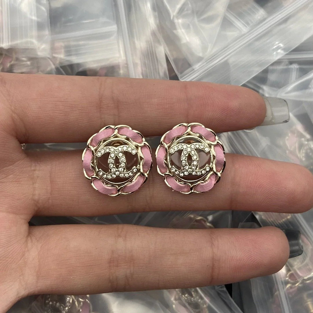 New Enamel Earrings With Heart-shaped Earrings 1024010312