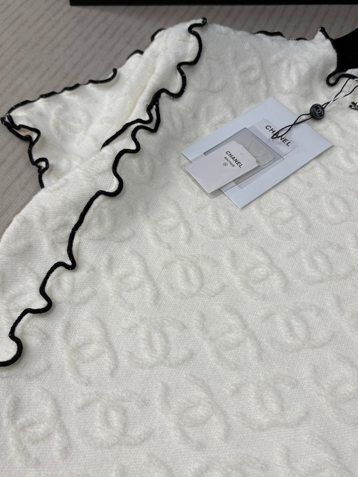 CNL Knitted short T-shirt 1825041801