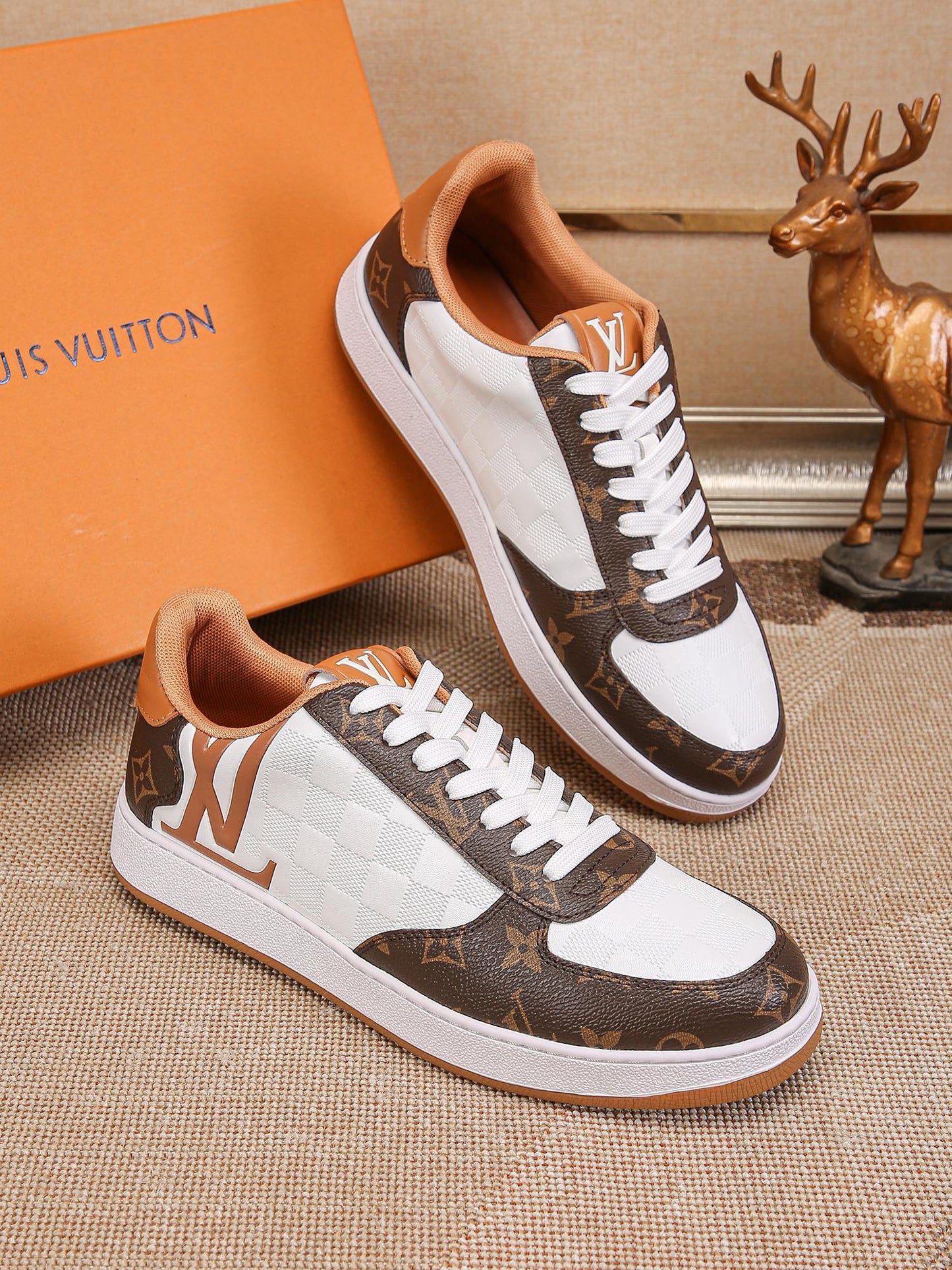 LV sneaker 1825052103