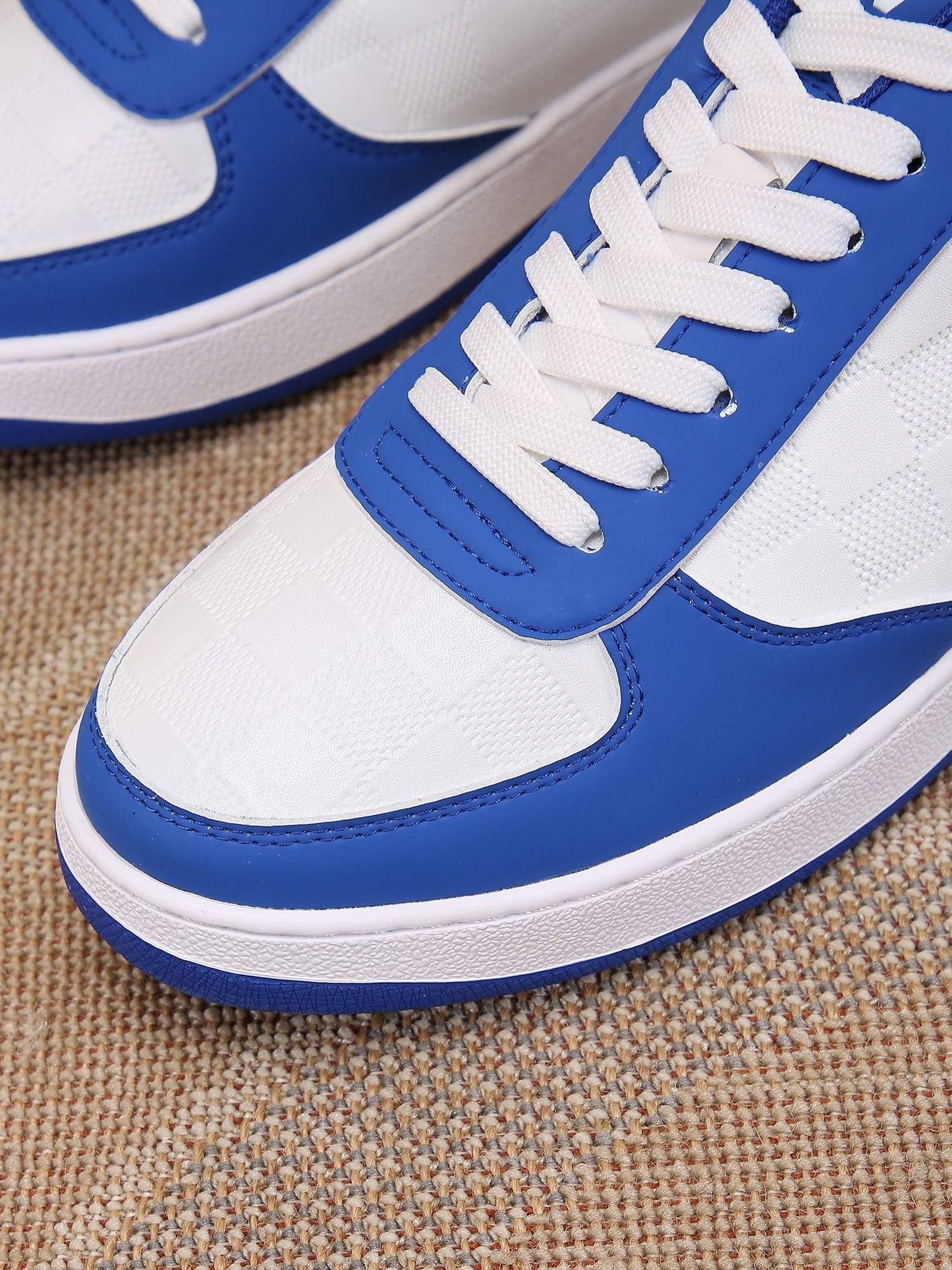 LV sneaker 1825052103