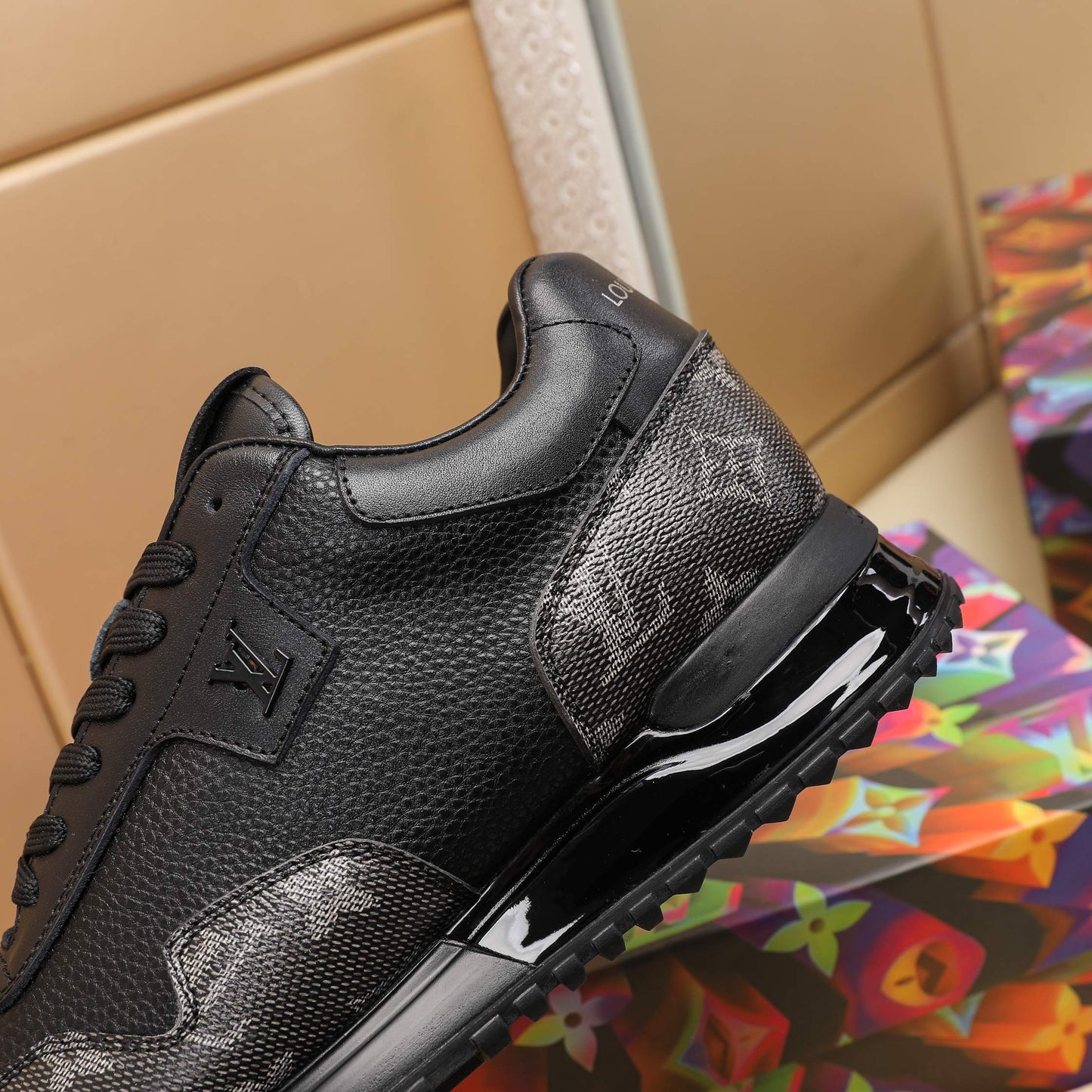 LV RUN AWAY sneaker 1825052111