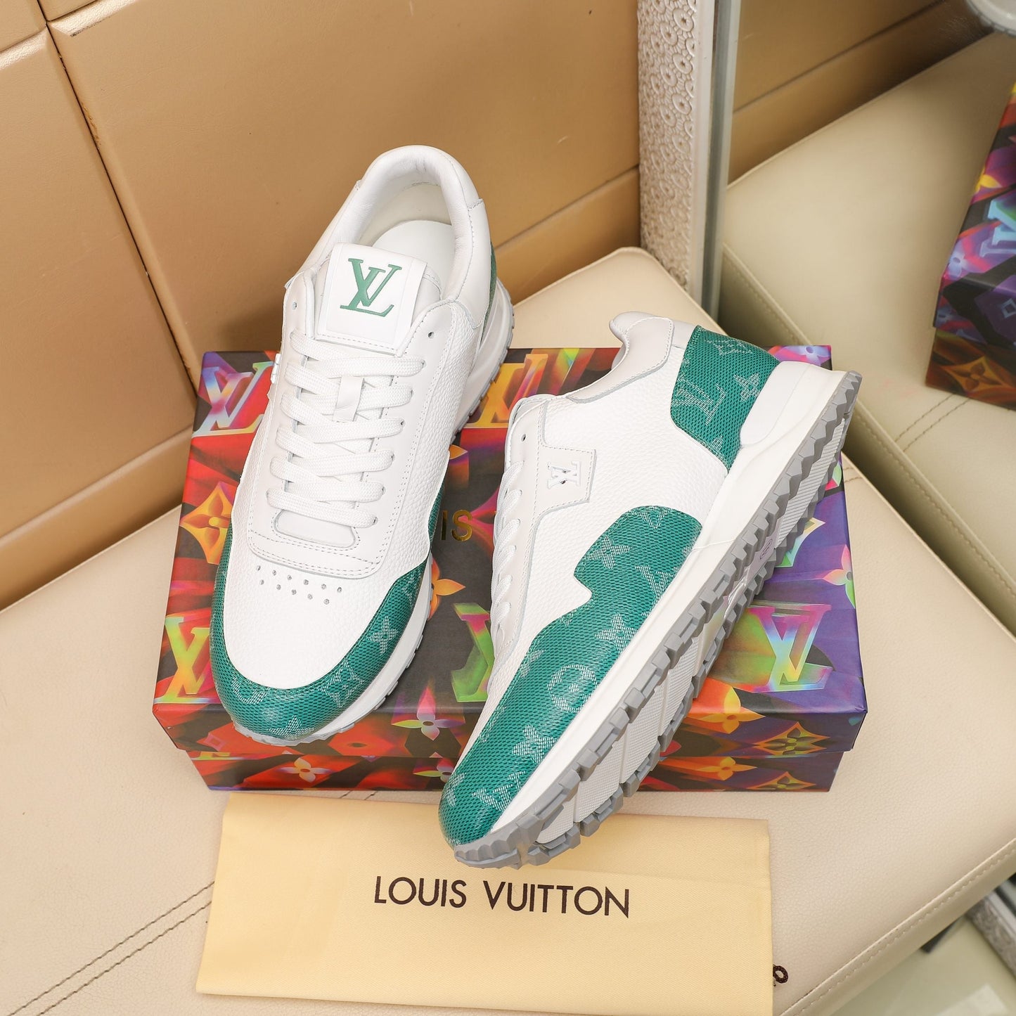 LV RUN AWAY sneaker 1825052111