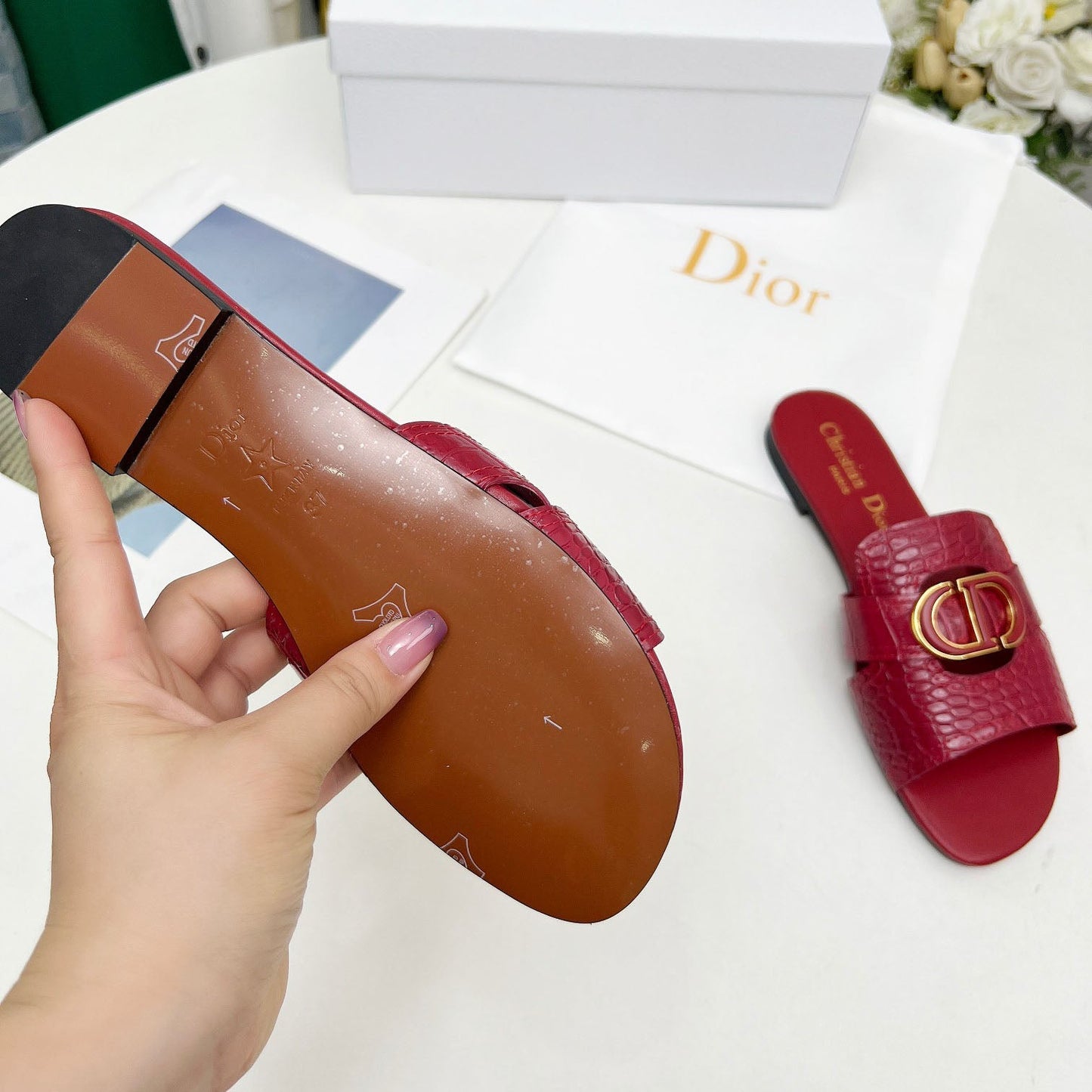 CD Slippers 1825052802