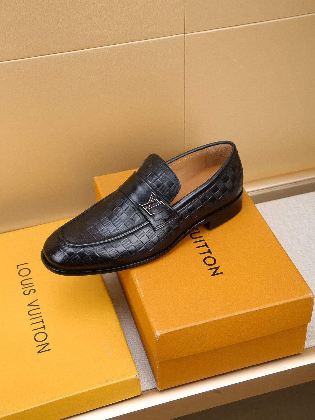 LV Loafer 1825060606