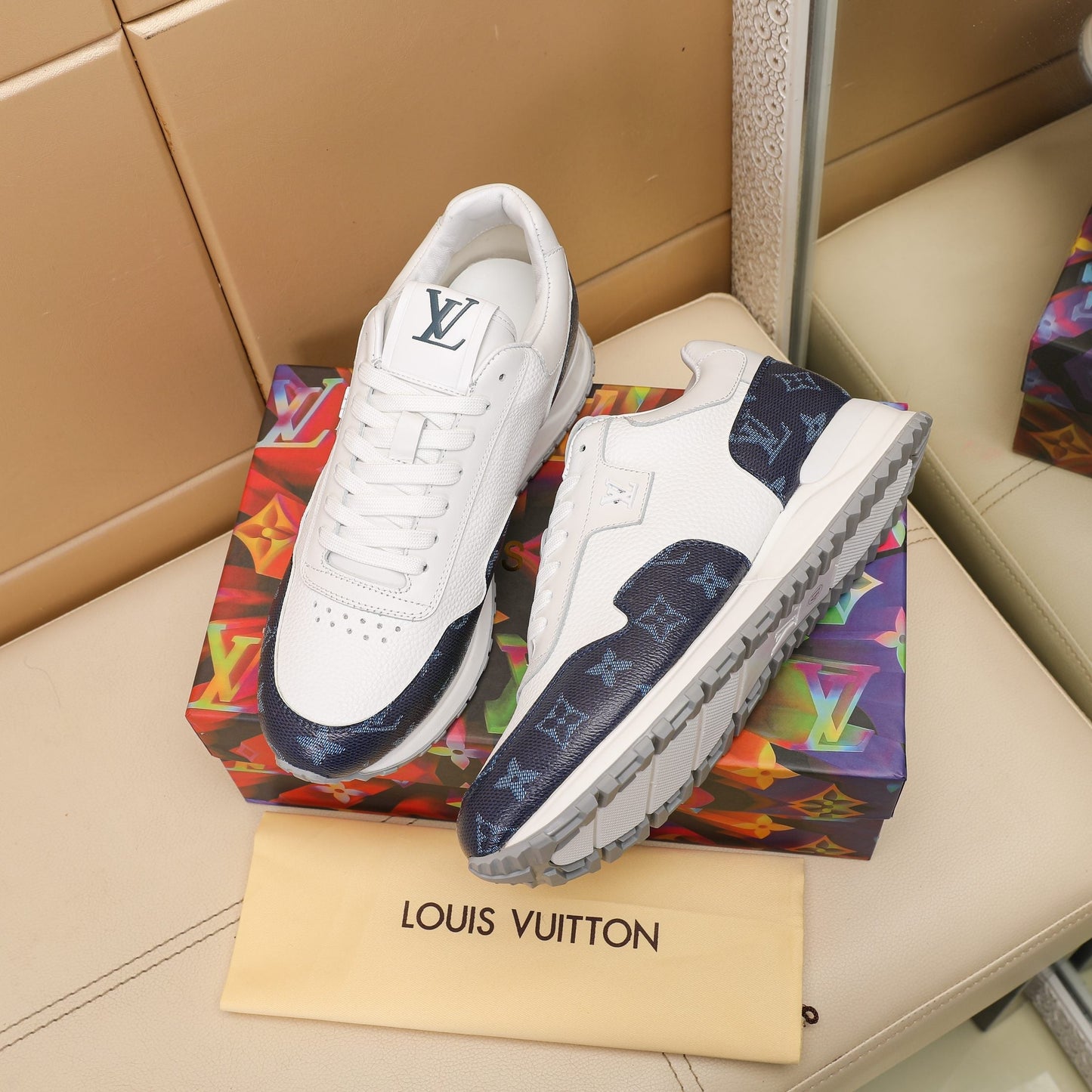 LV RUN AWAY sneaker 1825052111