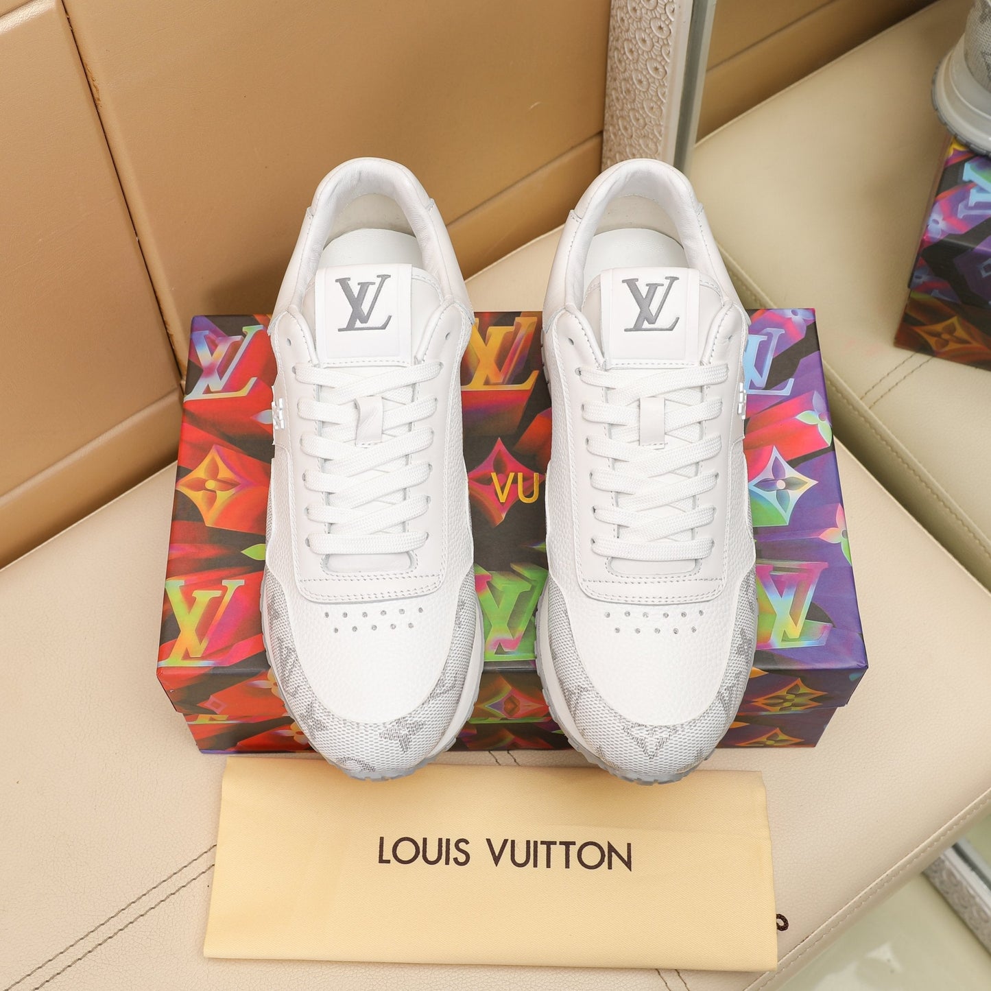 LV RUN AWAY sneaker 1825052111